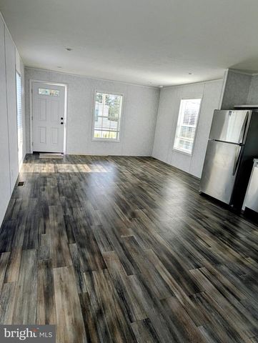 16 ABBEY RD, Coatesville, PA 19320