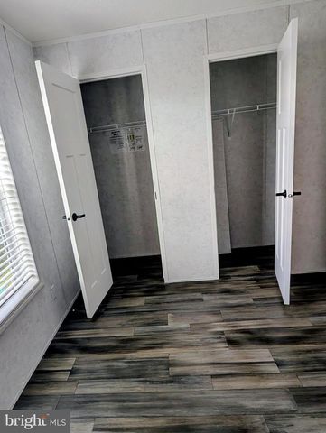 16 ABBEY RD, Coatesville, PA 19320