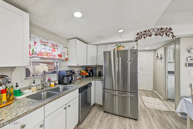 695 S ELLSWORTH Road S, Mesa, AZ 85208
