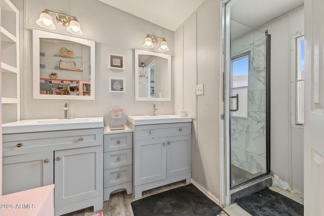 695 S ELLSWORTH Road S, Mesa, AZ 85208