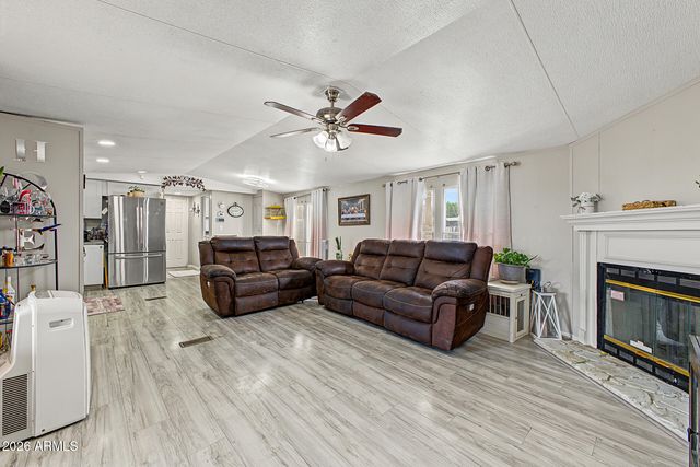 695 S ELLSWORTH Road S, Mesa, AZ 85208