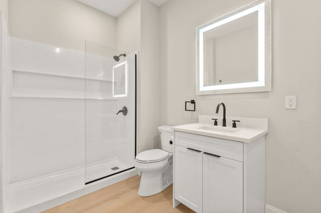 7 Cross St 202, Wilmington, MA 01887