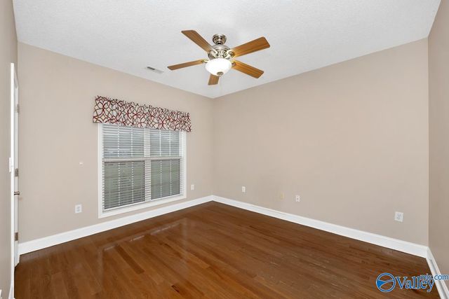 5005 Patriot Park Drive SE, Owens Cross Roads, AL 35763
