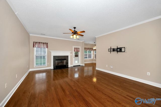 5005 Patriot Park Drive SE, Owens Cross Roads, AL 35763