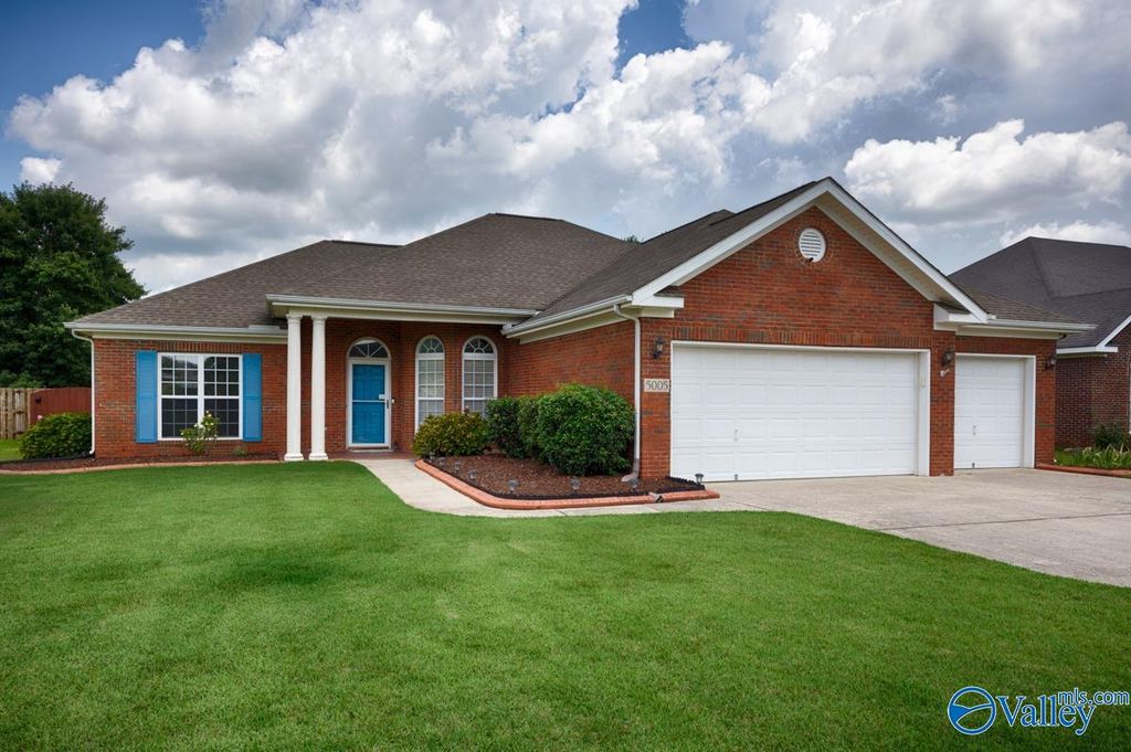 5005 Patriot Park Drive SE, Owens Cross Roads, AL 35763