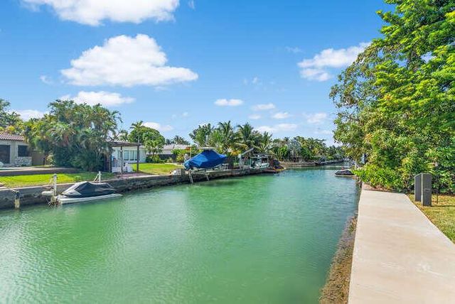 7820 Hawthorne Avenue, Miami Beach, FL 33141