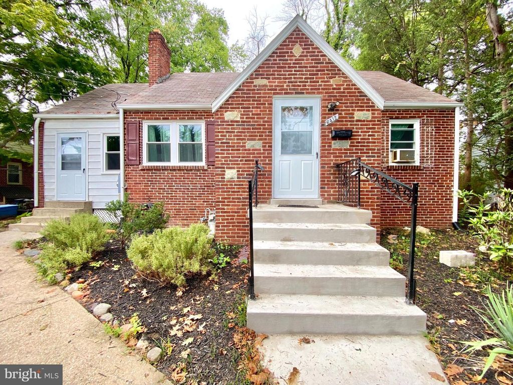 6412 ELLIOTT PL, Hyattsville, MD 20783