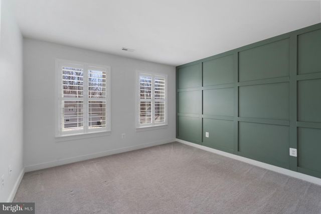 704 ROANE HOLLOW LN, Annapolis, MD 21401