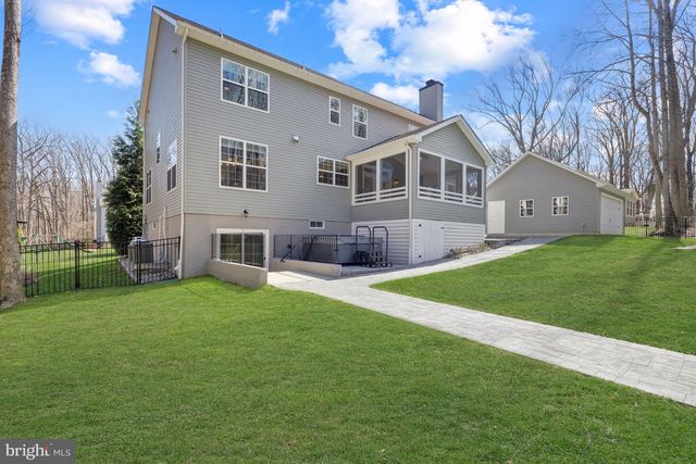 704 ROANE HOLLOW LN, Annapolis, MD 21401