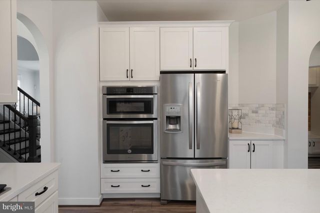 704 ROANE HOLLOW LN, Annapolis, MD 21401