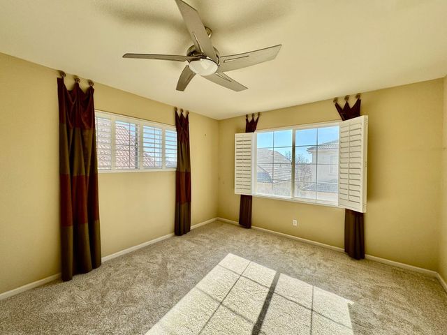 543 Machado St, Los Banos, CA 93635