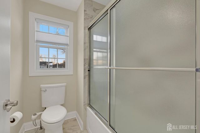 2 Maddie Court, Colonia, NJ 07067