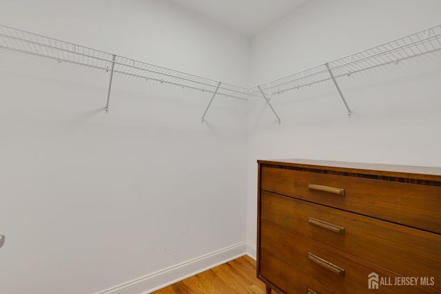 2 Maddie Court, Colonia, NJ 07067