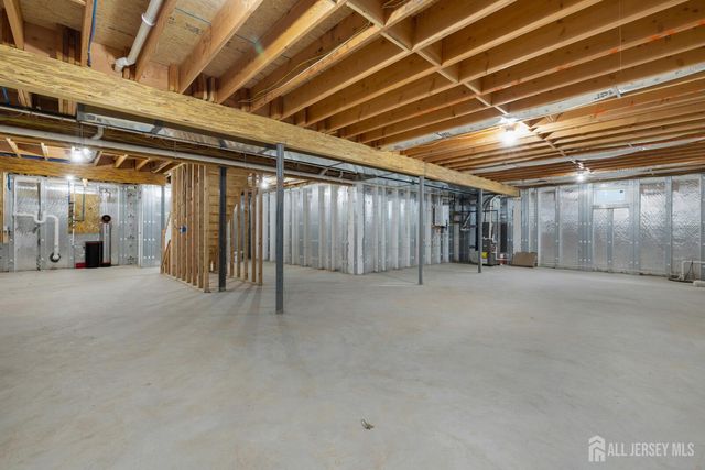 2 Maddie Court, Colonia, NJ 07067