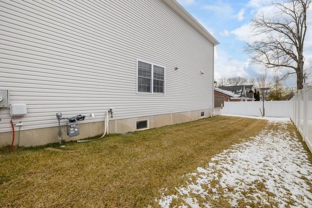 2 Maddie Court, Colonia, NJ 07067