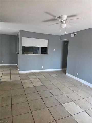 2835 Winkler AVE 215, Fort Myers, FL 33916