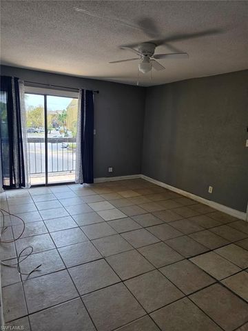 2835 Winkler AVE 215, Fort Myers, FL 33916