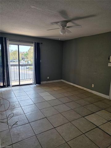 2835 Winkler AVE 215, Fort Myers, FL 33916