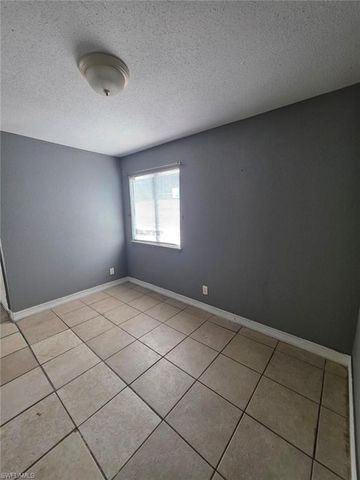 2835 Winkler AVE 215, Fort Myers, FL 33916