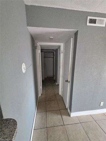 2835 Winkler AVE 215, Fort Myers, FL 33916