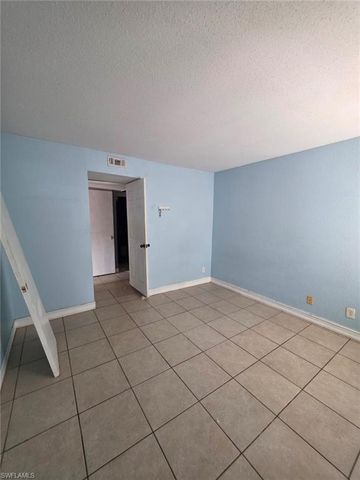 2835 Winkler AVE 215, Fort Myers, FL 33916