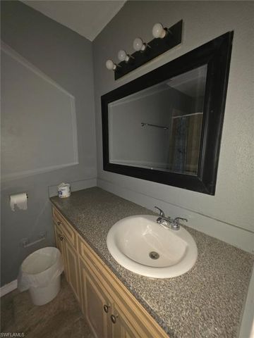 2835 Winkler AVE 215, Fort Myers, FL 33916