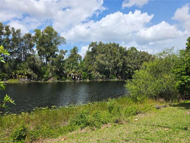 2835 Winkler AVE 215, Fort Myers, FL 33916