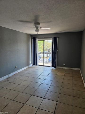 2835 Winkler AVE 215, Fort Myers, FL 33916