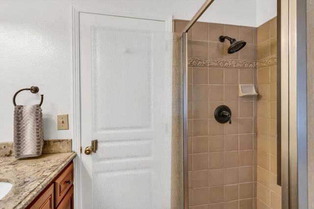 9431 Canyon Lake Ln, Orangevale, CA 95662