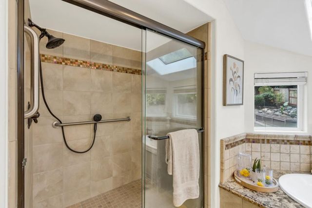 9431 Canyon Lake Ln, Orangevale, CA 95662