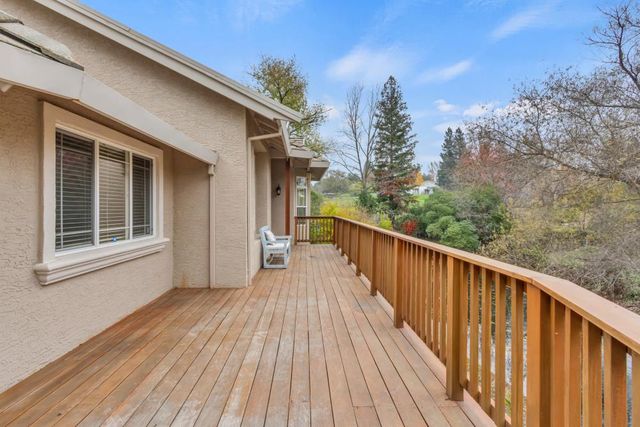 9431 Canyon Lake Ln, Orangevale, CA 95662