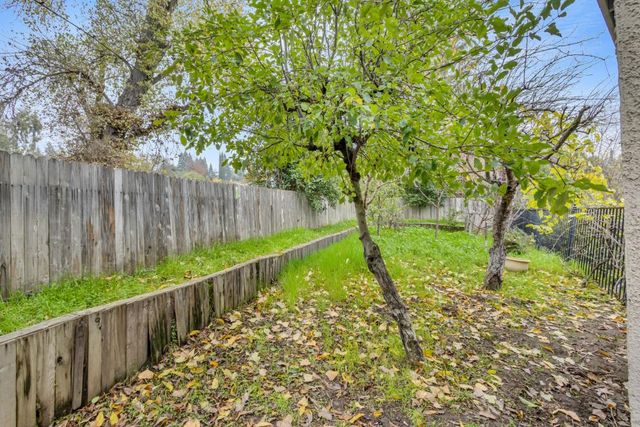 9431 Canyon Lake Ln, Orangevale, CA 95662