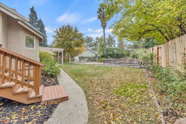 9431 Canyon Lake Ln, Orangevale, CA 95662