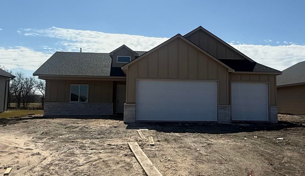 5412 N Toben Ct, Bel Aire, KS 67226