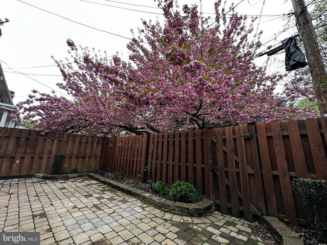 924 FRANKLIN ST, Wyomissing, PA 19610