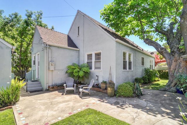 1916 45th St, Sacramento, CA 95819