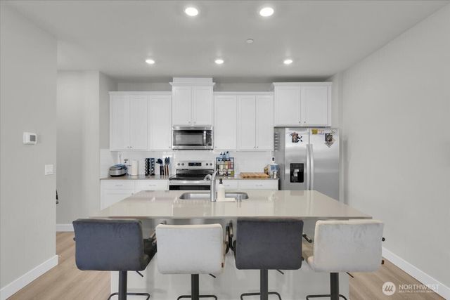 8576 35th Place NE, Marysville, WA 98270