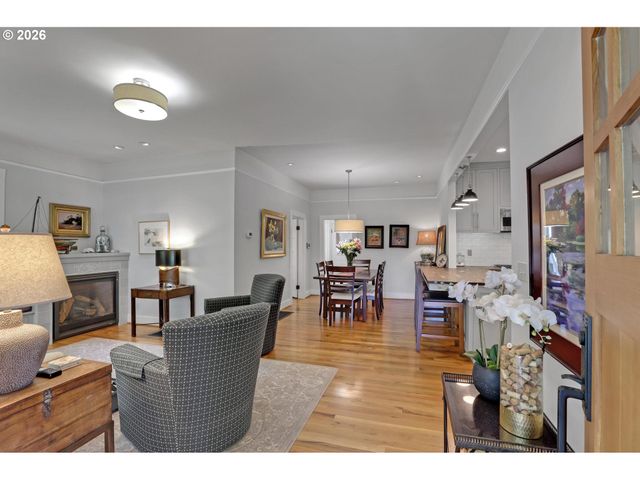 1654 N WILLAMETTE Blvd, Portland, OR 97217