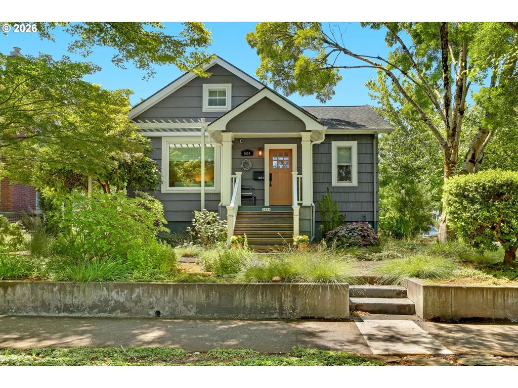 1654 N WILLAMETTE Blvd, Portland, OR 97217