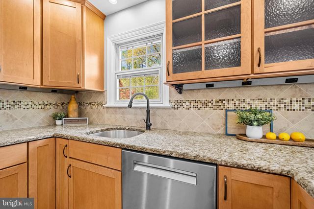 6021 LIBERTY BELL CT, Burke, VA 22015