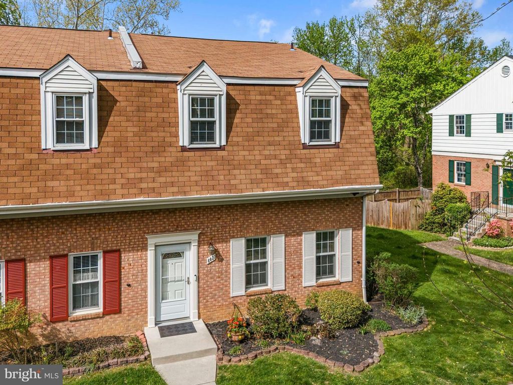 6021 LIBERTY BELL CT, Burke, VA 22015