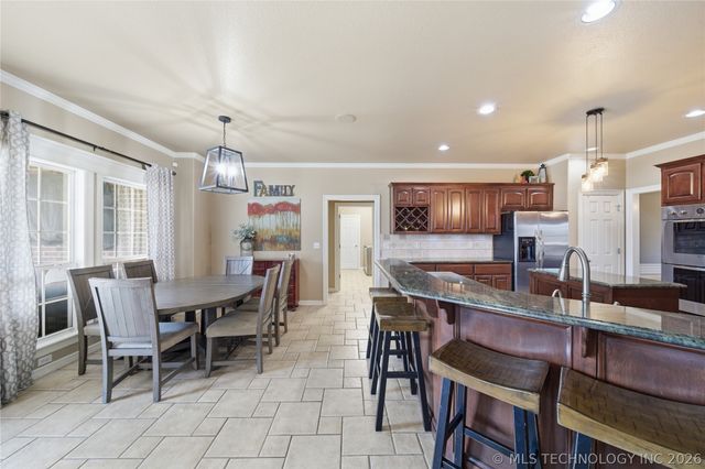 7177 N 196th East Avenue, Owasso, OK 74055