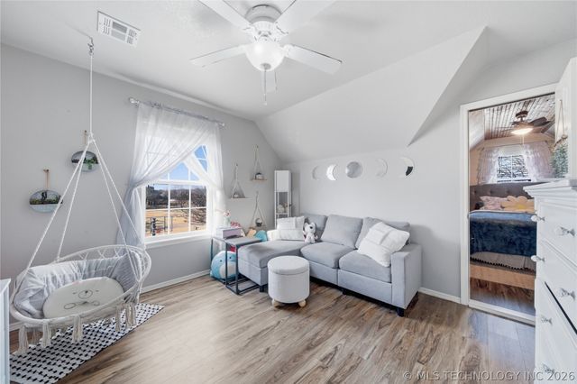 7177 N 196th East Avenue, Owasso, OK 74055