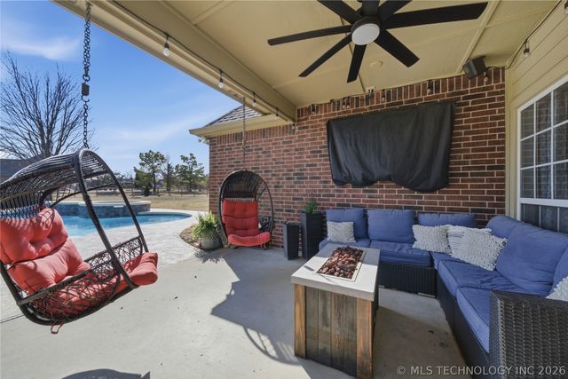 7177 N 196th East Avenue, Owasso, OK 74055