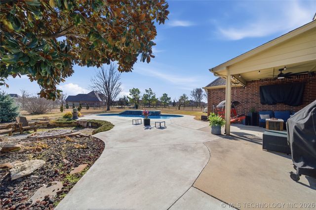 7177 N 196th East Avenue, Owasso, OK 74055