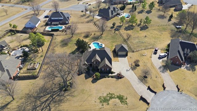 7177 N 196th East Avenue, Owasso, OK 74055