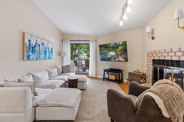 5448 Pompano Drive, Minnetonka, MN 55343