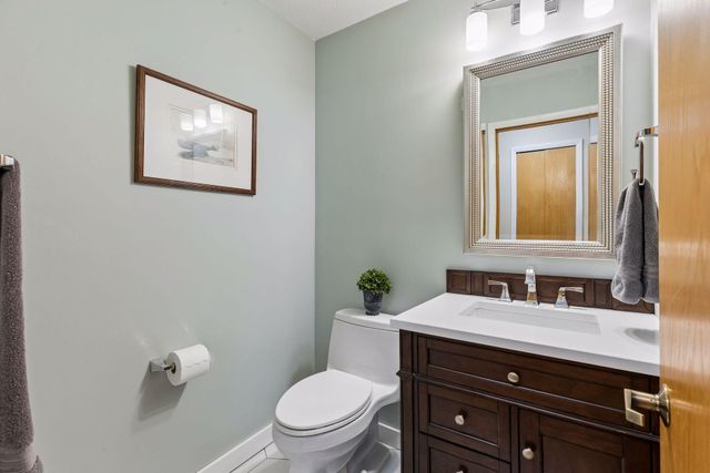 5448 Pompano Drive, Minnetonka, MN 55343
