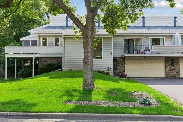 5448 Pompano Drive, Minnetonka, MN 55343