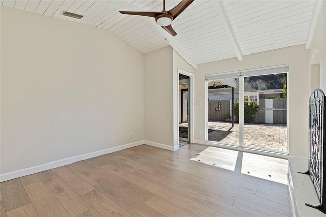 1610 14TH STREET N, St Petersburg, FL 33704